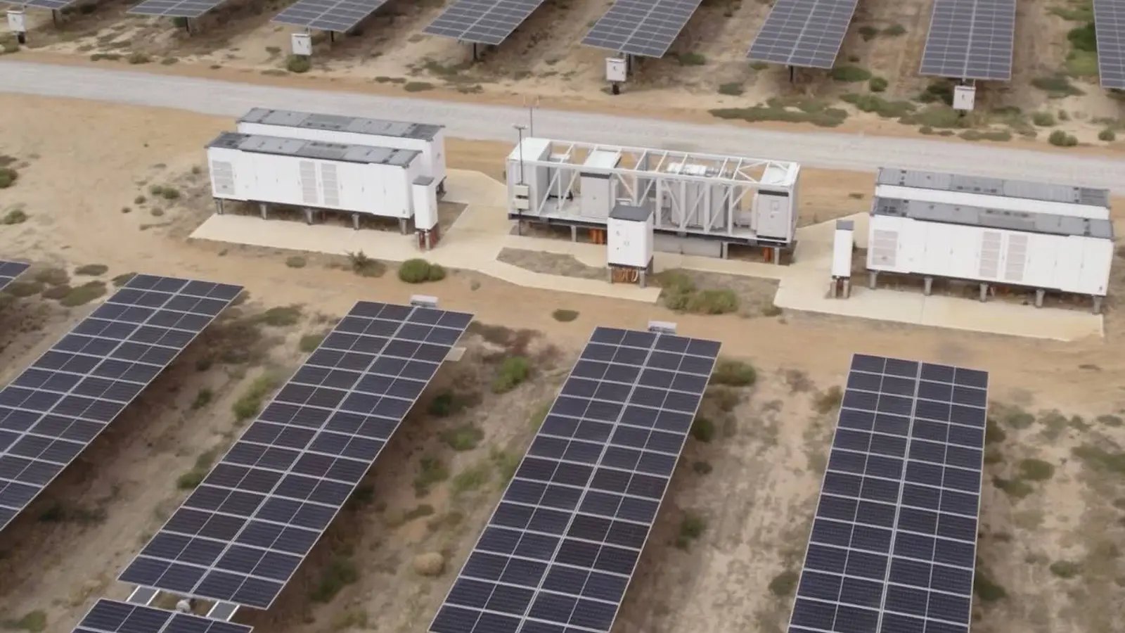 Cunderdin utility scale solar farm and battery plant, Western Australia