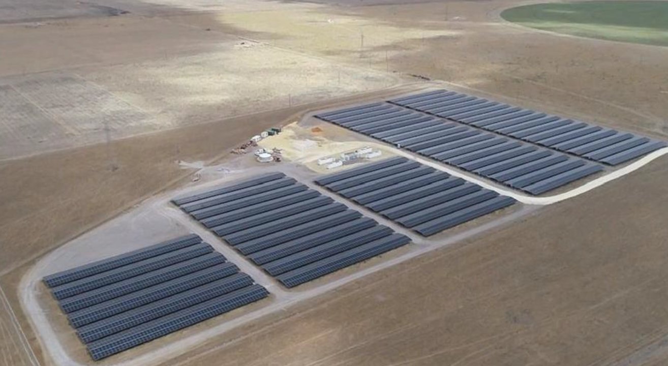 Moyhall Solar Farm, South Australia, ground mount array